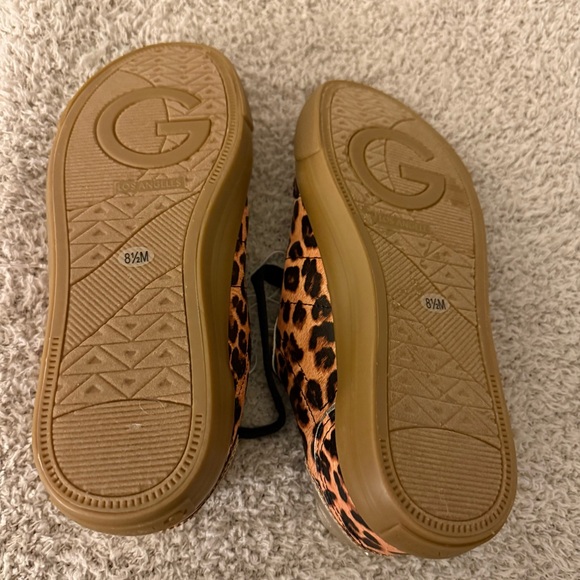GBG Los Angeles Leopard Print Sneakers with Black Accents, Size 8.5 - Picture 6 of 6